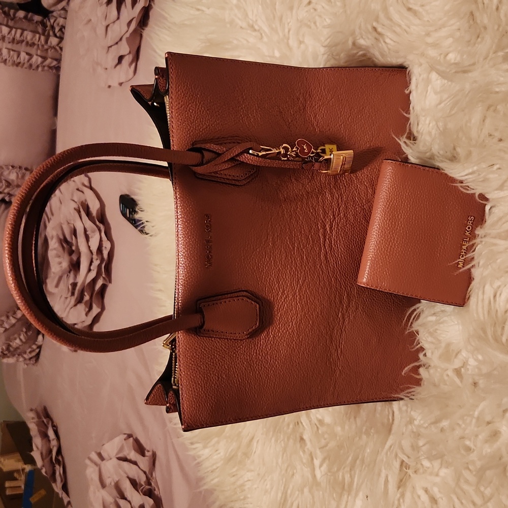 MICHEAL KORS TOTE